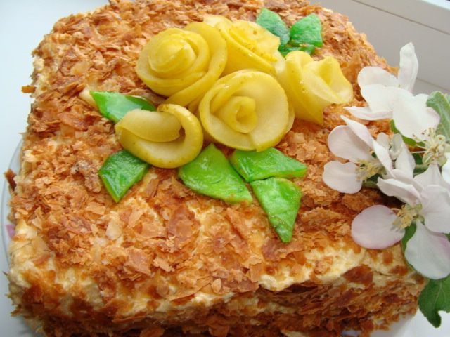 Мини-торт &amp;quot;Яблоневый цвет&amp;quot; + рецепт слоеного бездрожжевого теста