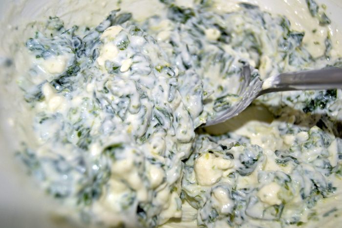 Корзиночки со шпинатом и карамельным луком