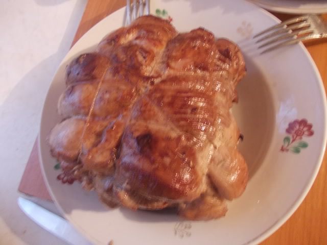 Баранина с чесноком и черносливом