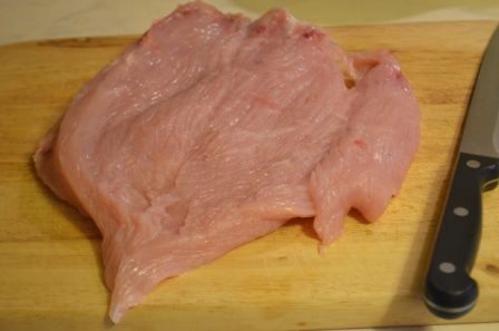 Бесподобный рулет из индейки под брусничным соусом 