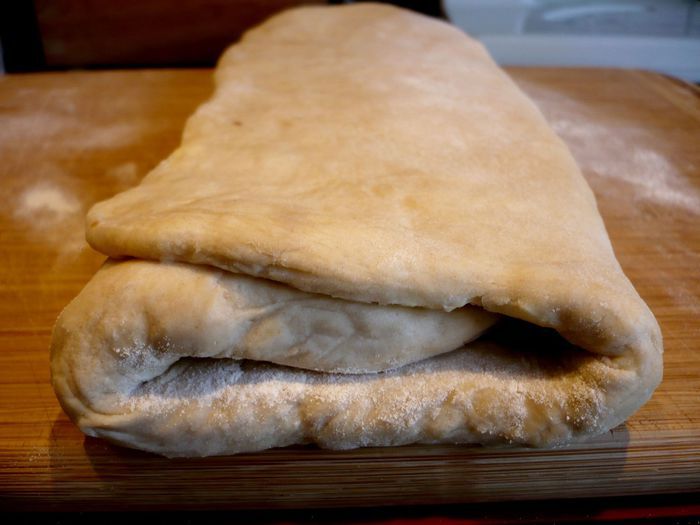 Похлебка с семгой и шпинатом под домашним слоеным тестом &amp;quot;Очарована, околдована&amp;quot;