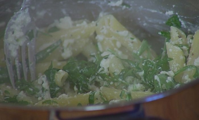 Паста с тыквой, руколой и творожным соусом 