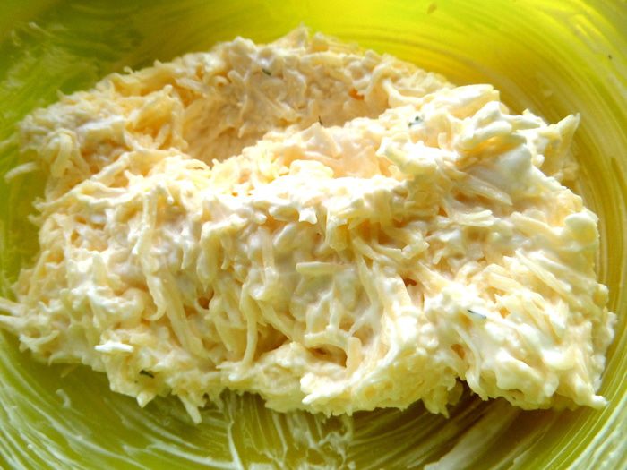 Торт из лосося с прослойкой из хачапури