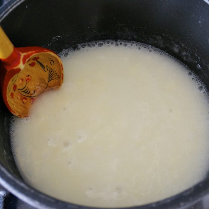 Заварной пирог с сыром и ветчиной