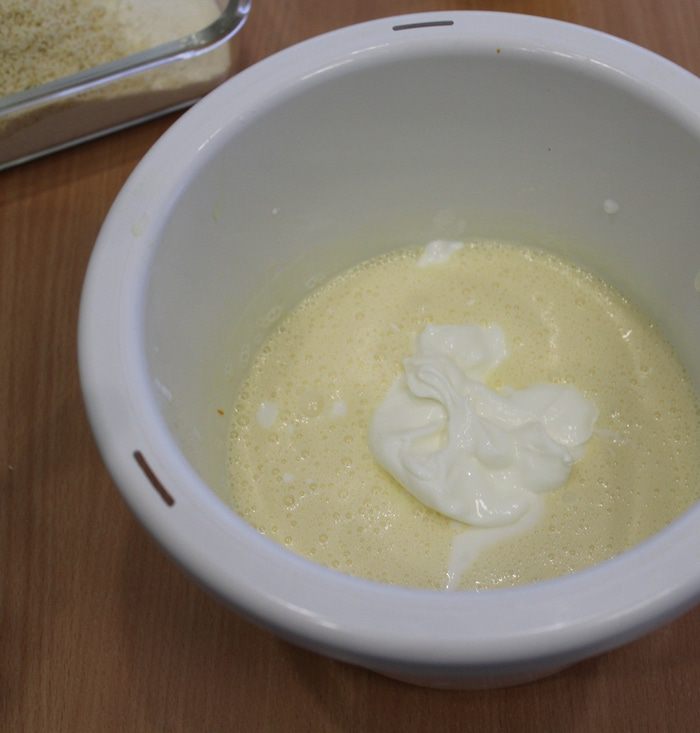 Манный пирог с яблоками