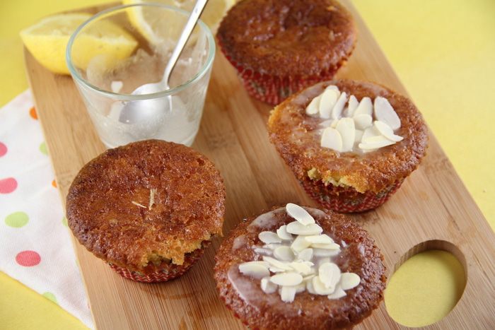 Кексы с лимоном, миндалем и ликером