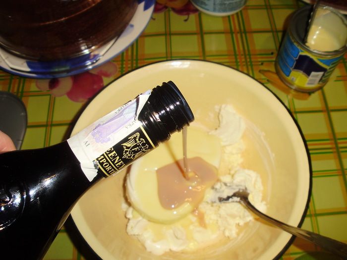 Шоколадный торт с черносливом