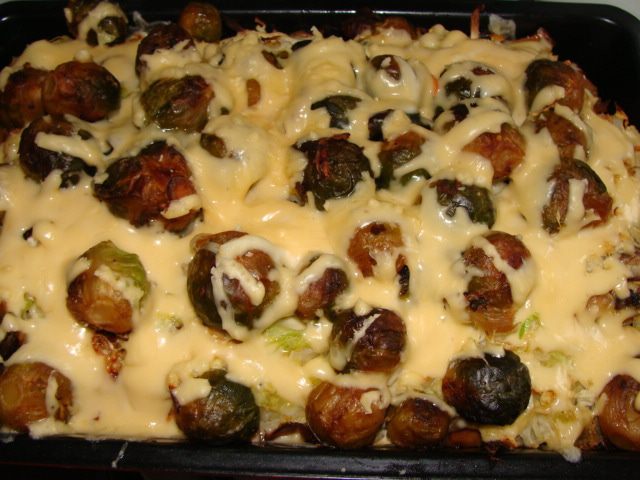 Куриные бедра в овощной шубке