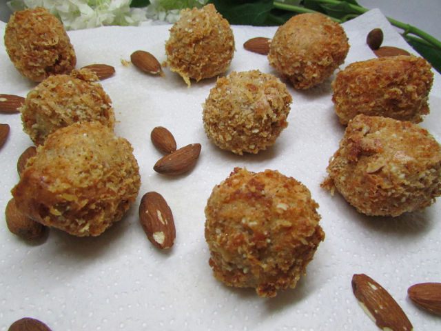 Летний салат с абрикосами