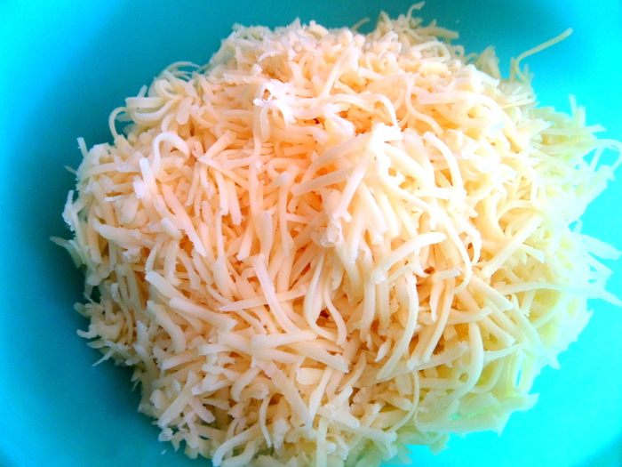 Сырные чипсы на вафельнице