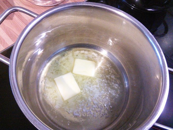 Запеканка из лосося с кабачком и пореем