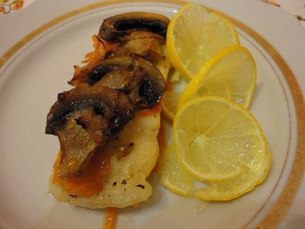 Рыба, запеченная с овощами