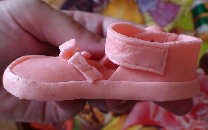 Детские туфельки из мастики