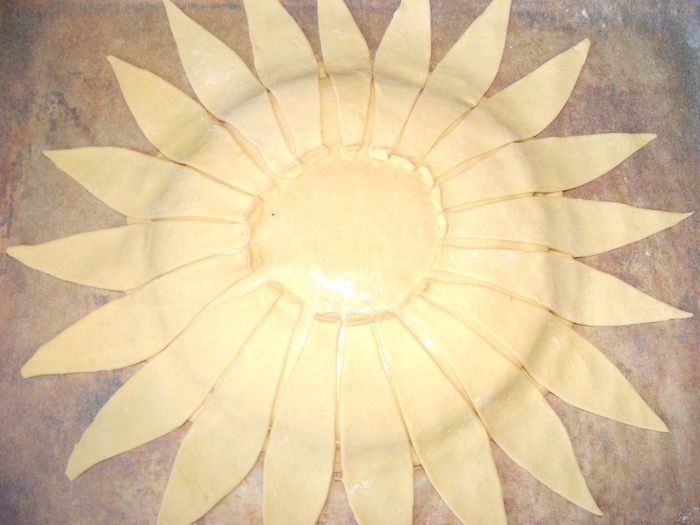 Пирог &amp;quot;Подсолнух&amp;quot; (два варианта начинки)