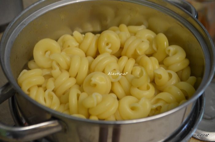 Итальянская паста с мясным соусом