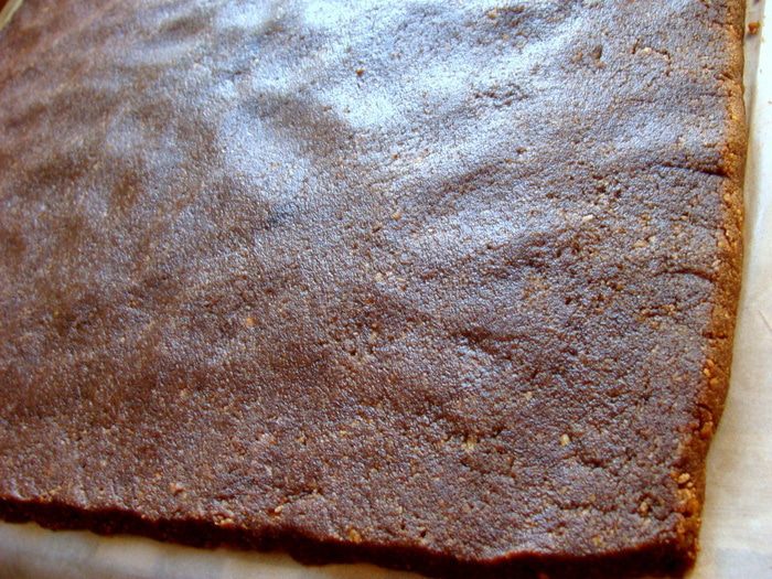 Шоколадно-кокосовый рулет без выпечки