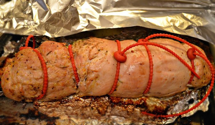 Новогодний рулет из индейки