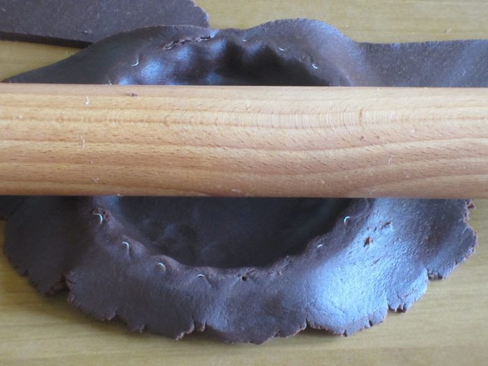 Шоколадные тарталетки с клубникой