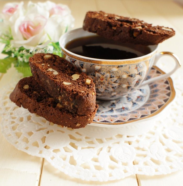 Шоколадные бискотти с грецкими орехами