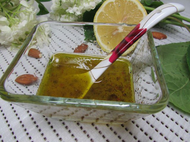 Летний салат с абрикосами