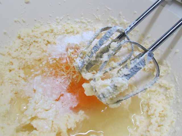 Кекс с вишней