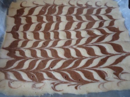 Миндальный рулет с шоколадным муссом