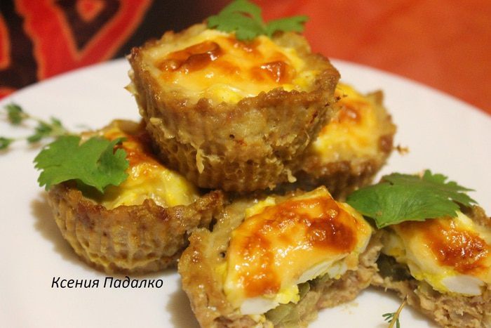 Мясные кексы с начинкой