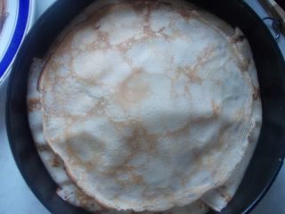 Блинный торт с малосольной горбушей и соусом &amp;quot;бешамель&amp;quot;