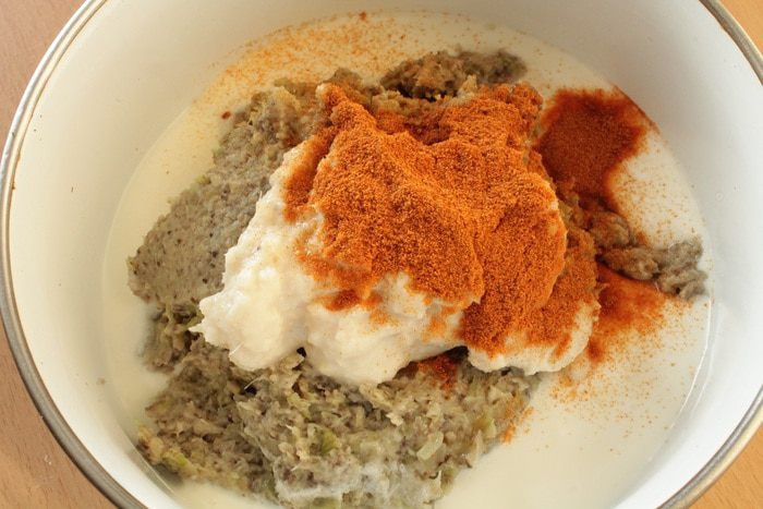 Куриные тефтели в пикантном грибном соусе