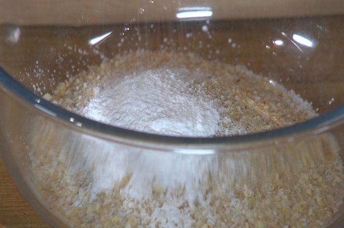 Миндальные маффины с вишней 