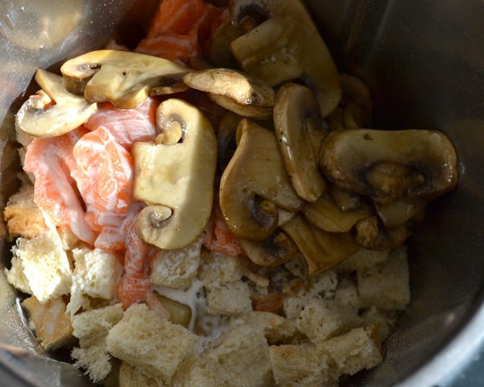 Семга в грибной корочке