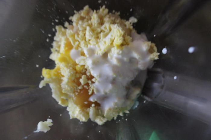 Селедка под шубой в картофельных корзинках