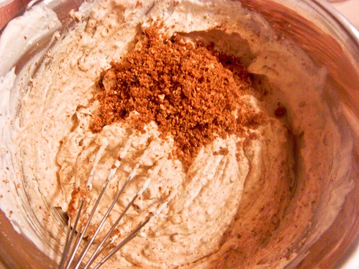 Семифреддо с фундучным пралине и карамелью 