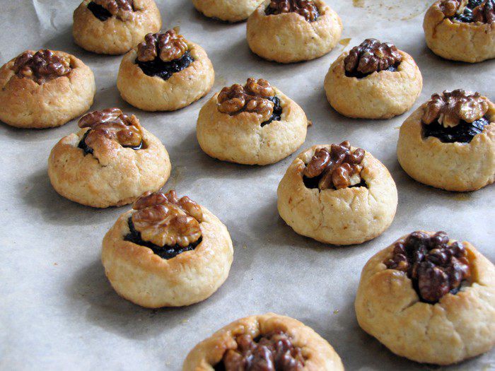 Печенье с черносливом и грецким орехом