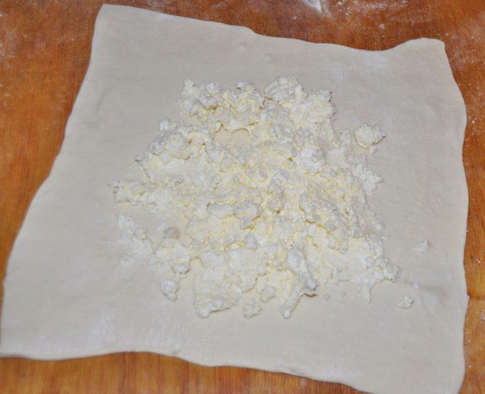 Плацинты из слоеного теста