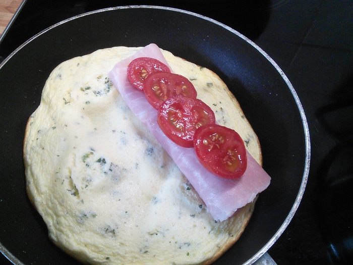 Омлет-суфле а ля кордон блю (Omelet à la Cordon bleu) 