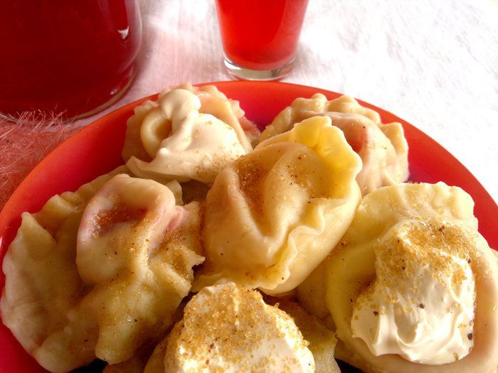 Вареники со сливами