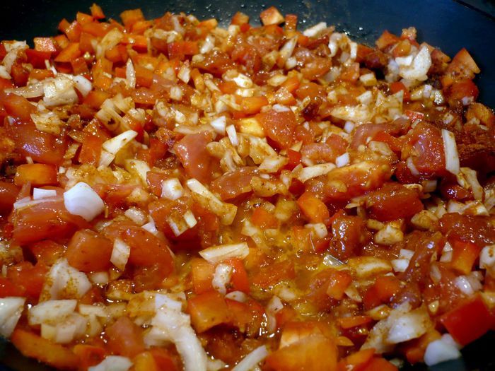 Рулетики из индейки с кефиром и манной кашей