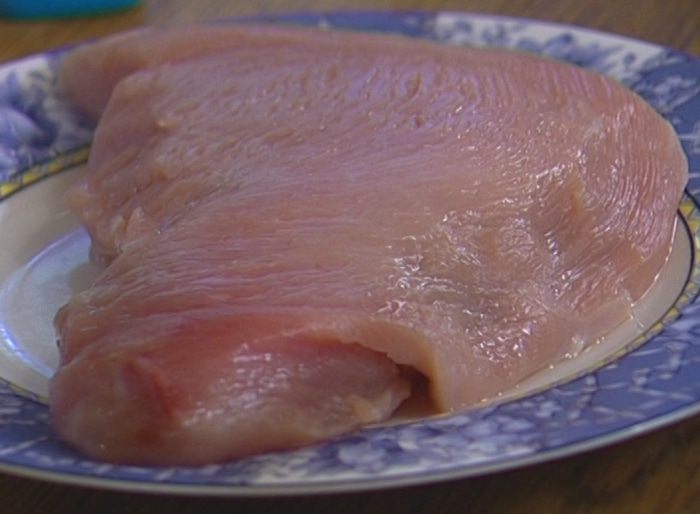 Салат из красной капусты с индейкой