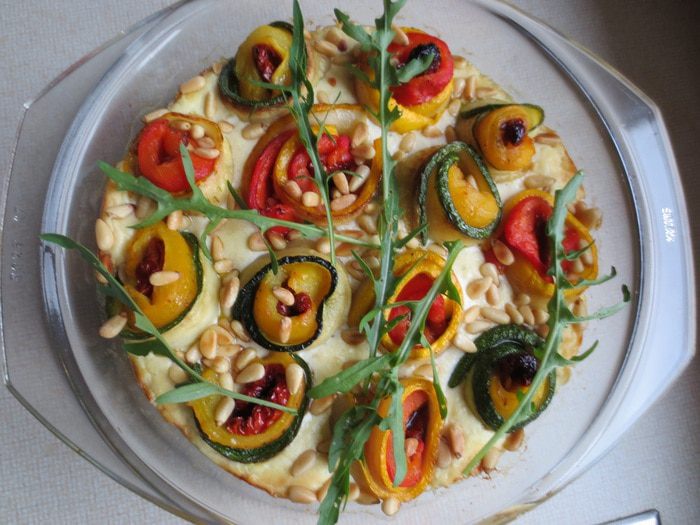 Гратен &amp;quot;Вкусняшка&amp;quot; с рулетиками из цукини с рикоттой и кедровыми орешками