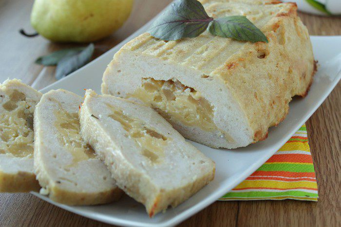 Террин из индейки, сыра и груш