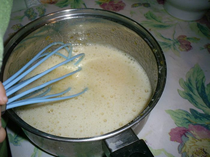 Быстрый манник с шоколадом и изюмом