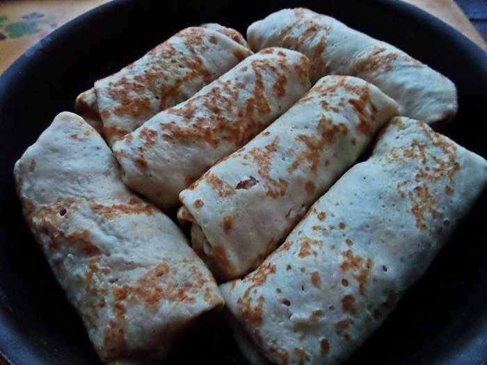 Блины с ветчиной, запечённые под сыром