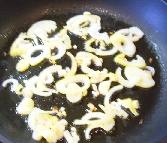 Салат из трех видов фасоли