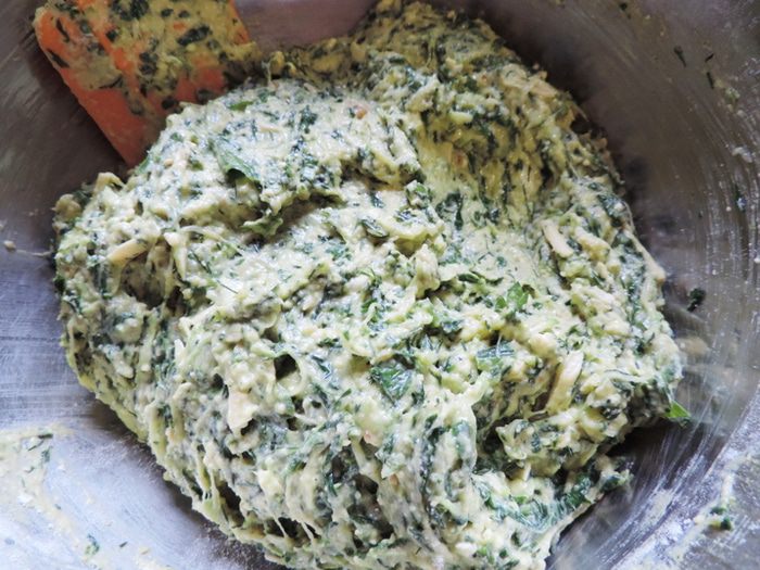 Закусочные кабачковые кексы с творогом, сыром и зеленью