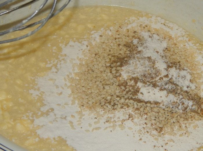 Феккас с кунжутом и анисом