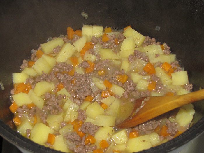 Рагу с кабачком и базиликом