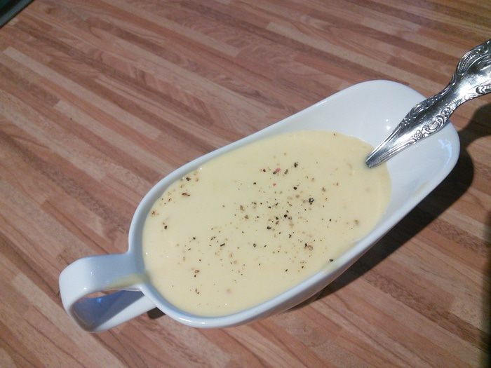 Котлеты из лосося под беарнским соусом