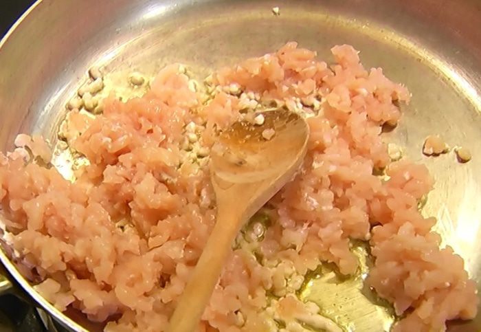 Фриттата с начинкой из курицы и овощей 