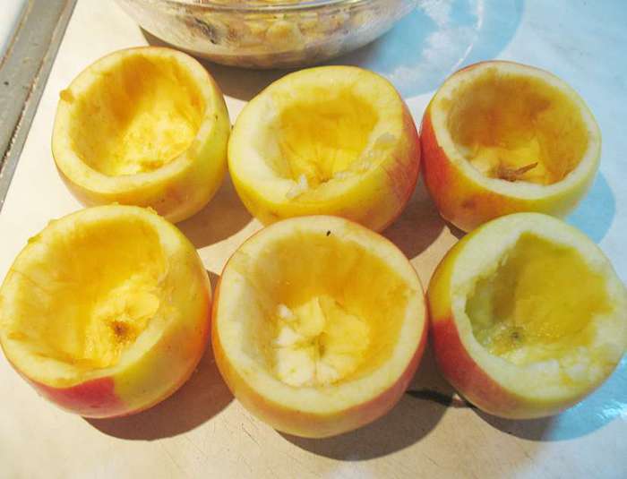 Яблочки, фаршированные мясом 